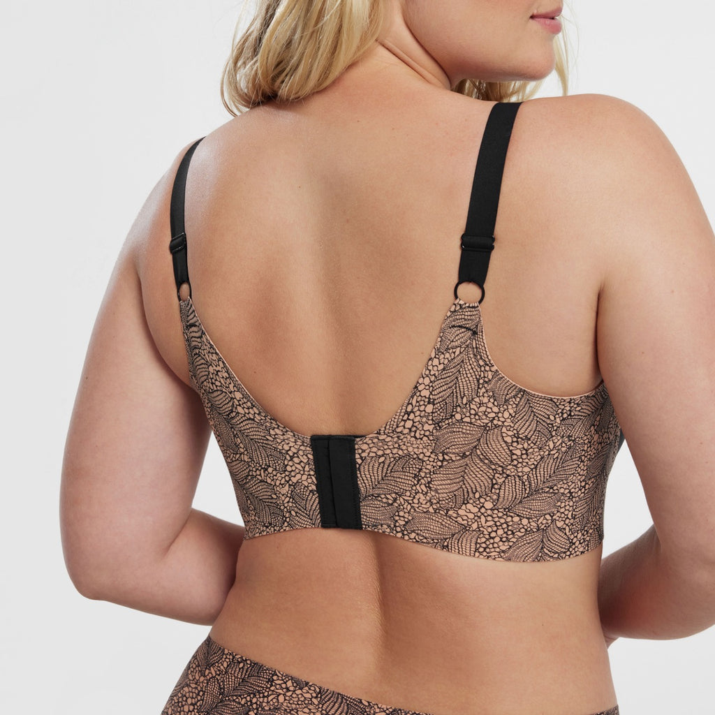 Meet The Beyond Bra in Limited-Edition Black Lace - Evelyn and Bobbie