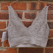 Load image into Gallery viewer, Soft V Lace Two-Way Bralette
